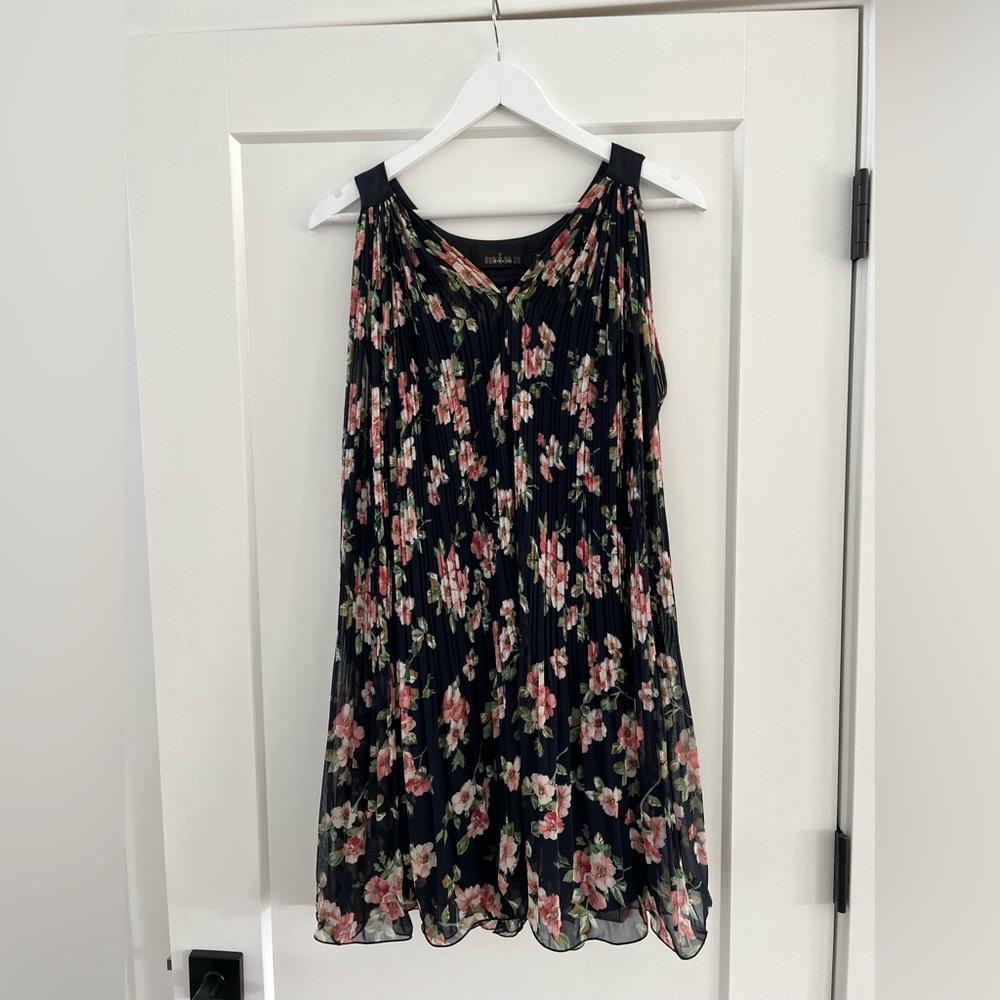 Mina UK one size shift dress navy floral